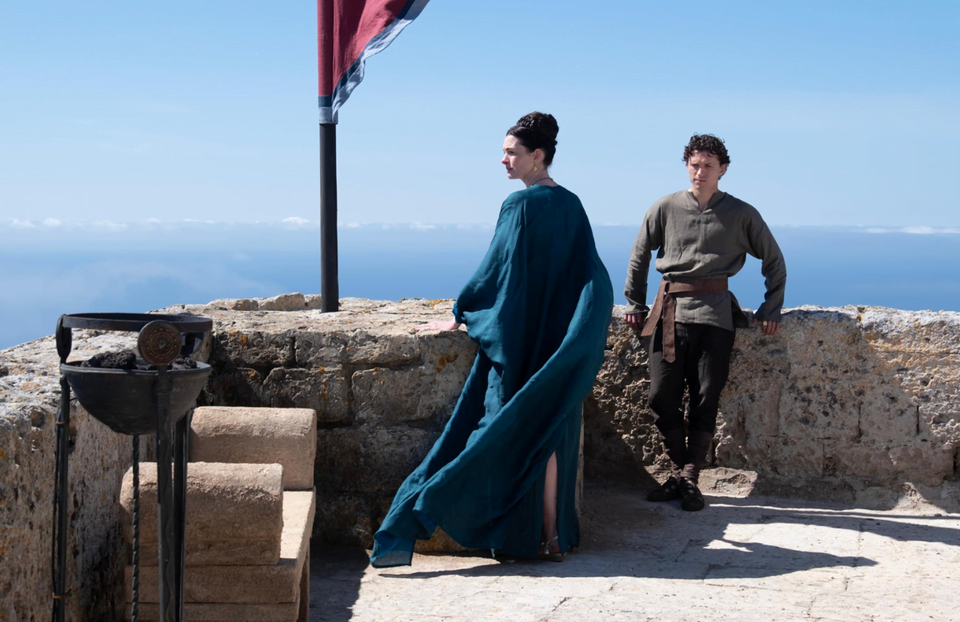 Anne Hathaway and Tom Holland